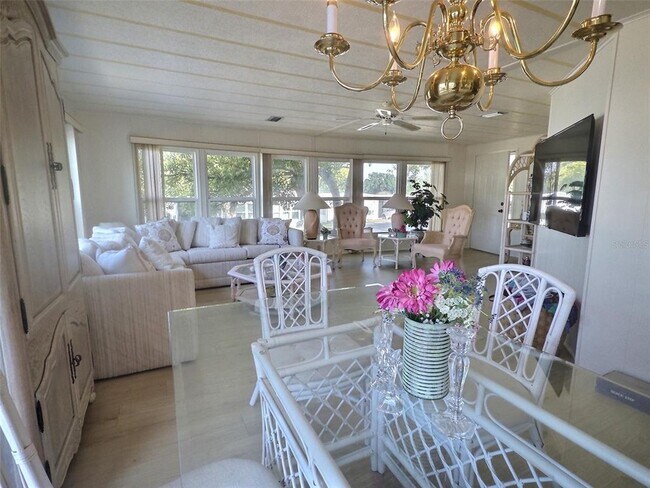 Building Photo - 46 E Palm Forest Dr