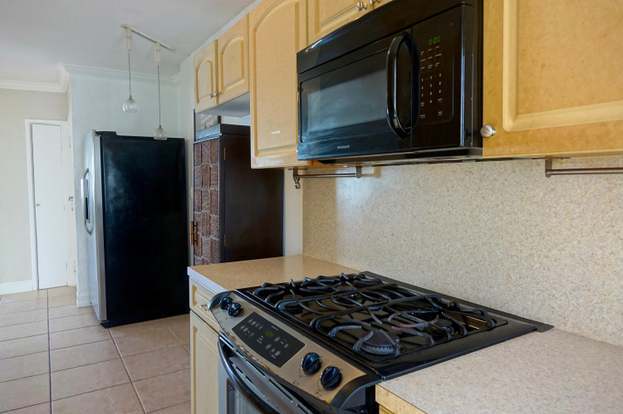Building Photo - 2444 Flamingo Pl
