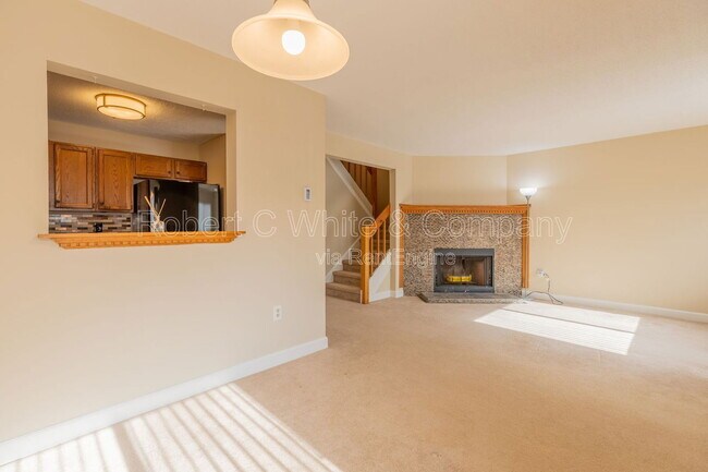 Building Photo - 85 N Main St