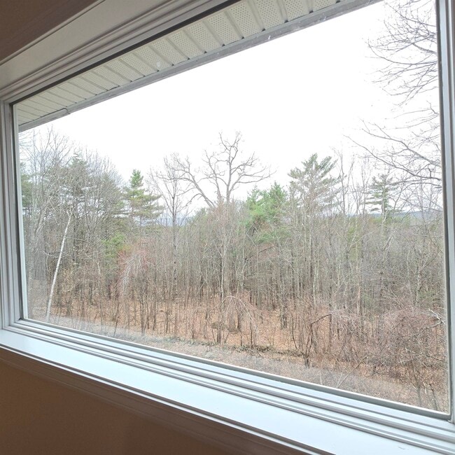 Building Photo - 126 Range Rd