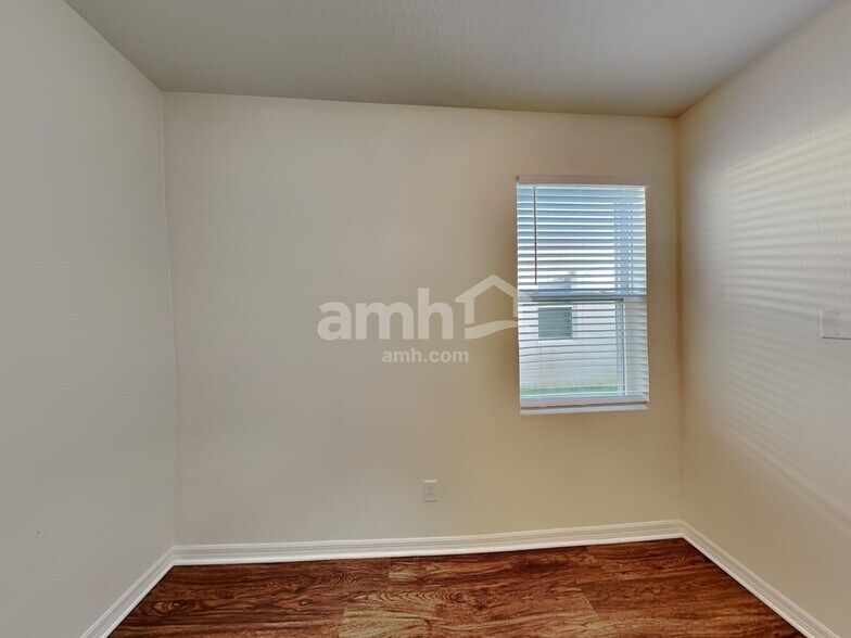 Building Photo - 1838 Castleton Dr