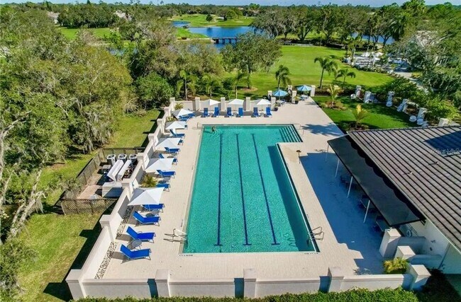 Building Photo - 8515 53rd Pl E