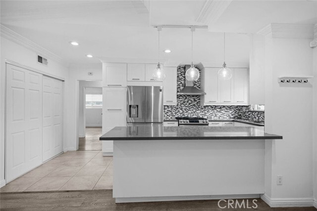 Building Photo - 10515 Valjean Ave