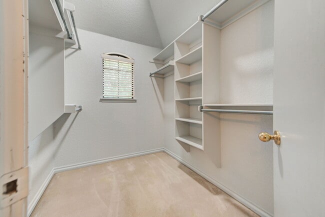 Building Photo - 4808 Baker St