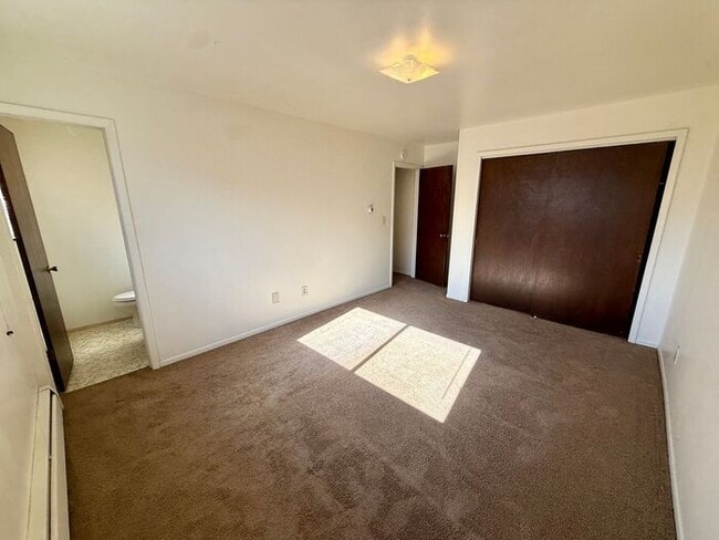 Building Photo - 2 Bed, 1.5 Bath Duplex for Rent in Fort Collins!