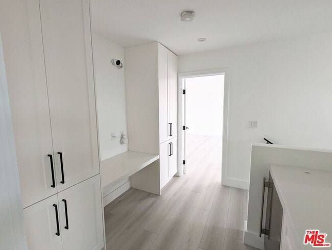 Building Photo - 1917 11th St