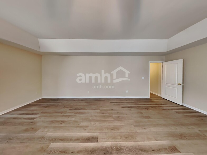 Building Photo - 31 Trayton Way