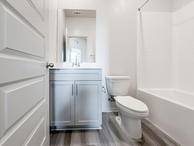 Building Photo - ~ AVAILABLE NOW ~ New Construction Home for Rent in the NEW Heirloom Farms Community in Temecula!