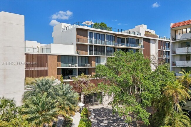 Building Photo - 3581 E Glencoe St