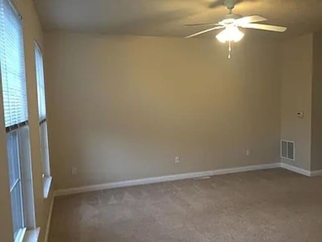 Building Photo - Gorgeous condo for rent