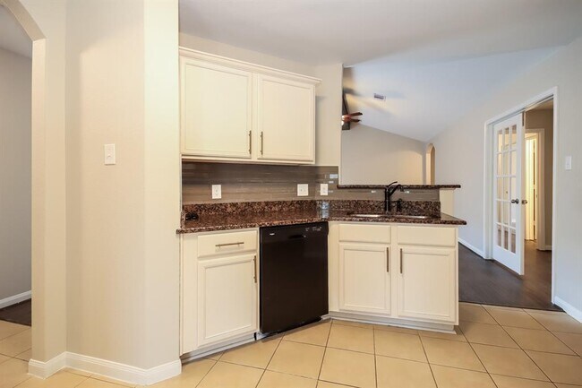 Building Photo - 12039 Fairquarter Ln