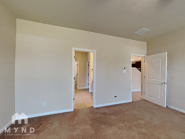 Building Photo - 9627 Bricewood Oak