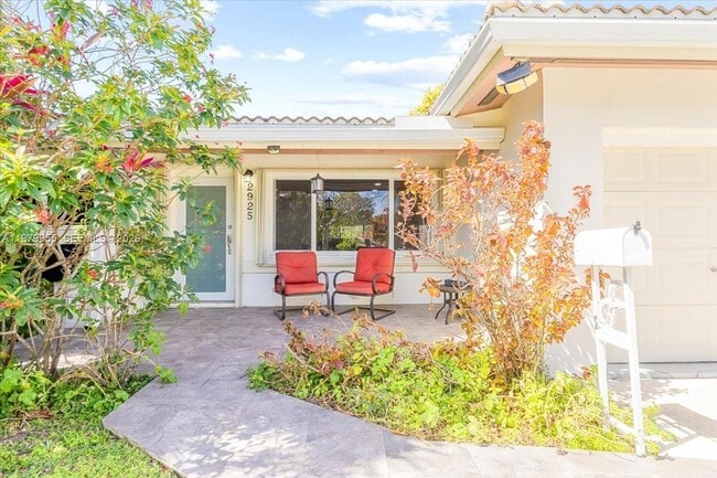 Building Photo - 2925 Coral Shores Dr