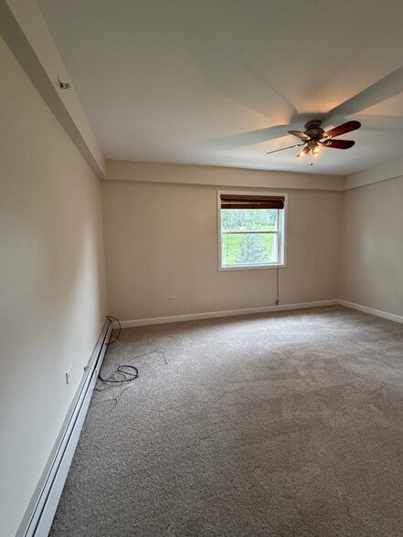 Building Photo - 10214 S 84th Terrace