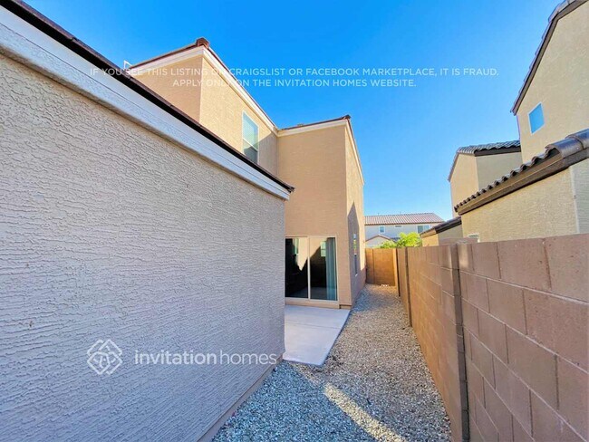 Building Photo - 3938 S 79th Dr