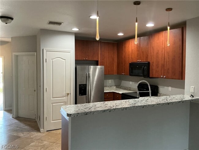 Building Photo - 8667 Athena Ct