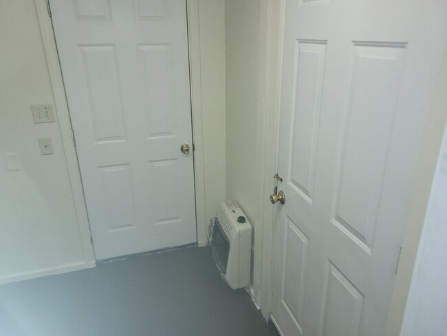 Building Photo - 5 Dupaw Gould Rd