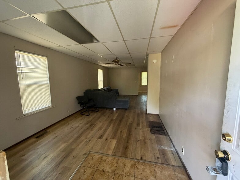 Building Photo - 2804 W Humboldt St