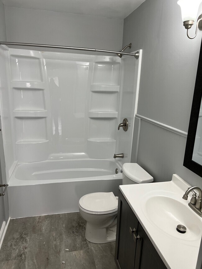 Building Photo - 2110 S 50th St