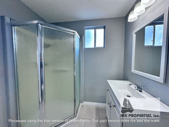 Building Photo - Gorgeous Huntington Beach Single Story Home!