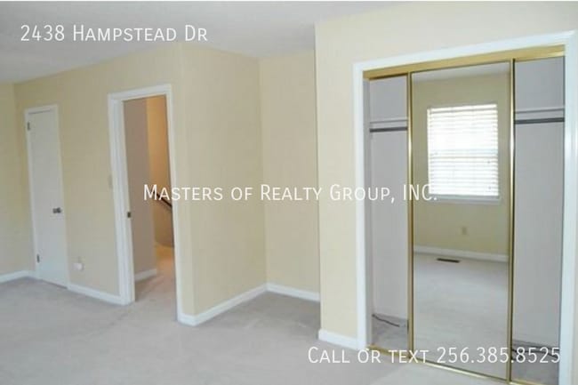 Building Photo - 2438 Hampstead Dr