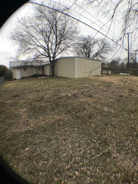 Rear - 1800 Hilltop Dr