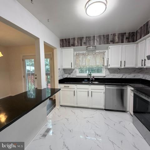 Building Photo - 14934 Lady Madonna Ct