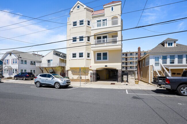 Building Photo - 28 Sampson Ave