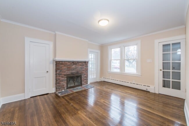 Building Photo - 72 Claremont Ave