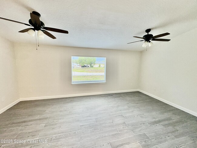Building Photo - 1274 Coral Reef Ave NW