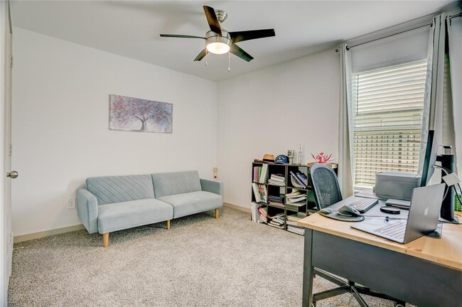 Building Photo - 1254 Truckee River Dr