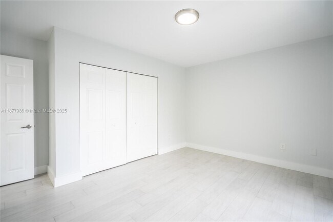 Building Photo - 465 NE 59th St