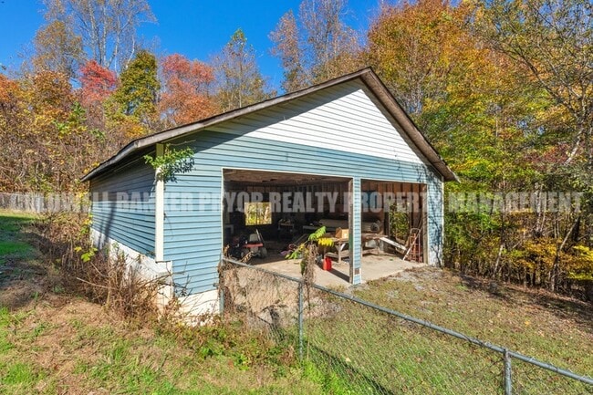 Building Photo - 531 Indian Hills Dr