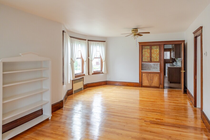Building Photo - 241 Boylston St