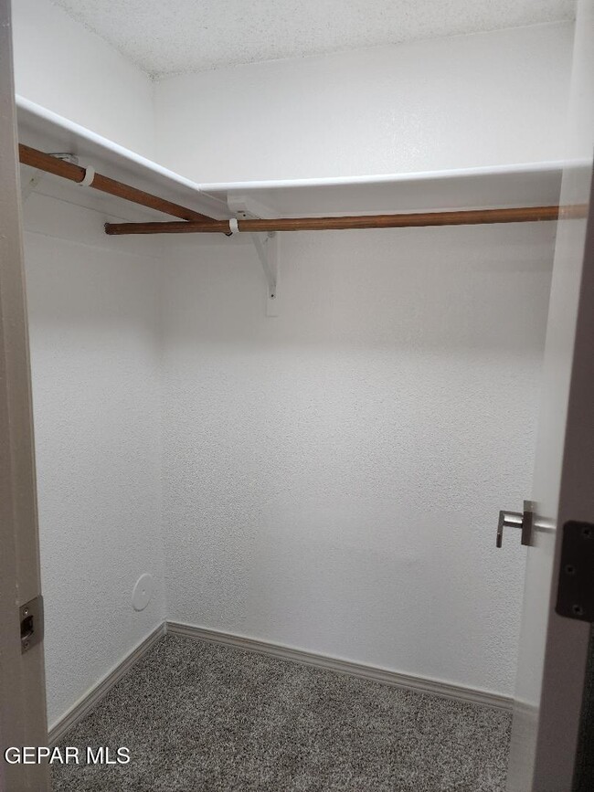 Building Photo - 10497 Valle del Mar Dr