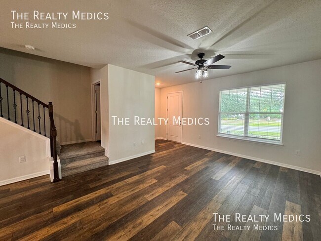 Building Photo - 1375 Painted Bunting Ave