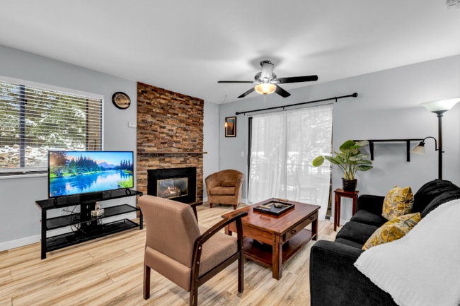 Building Photo - 2025 Canyons Resort Dr