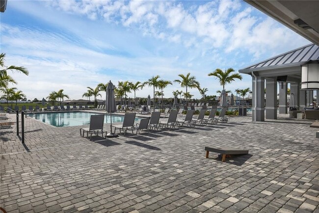 Building Photo - 15716 Barefoot Beach Dr