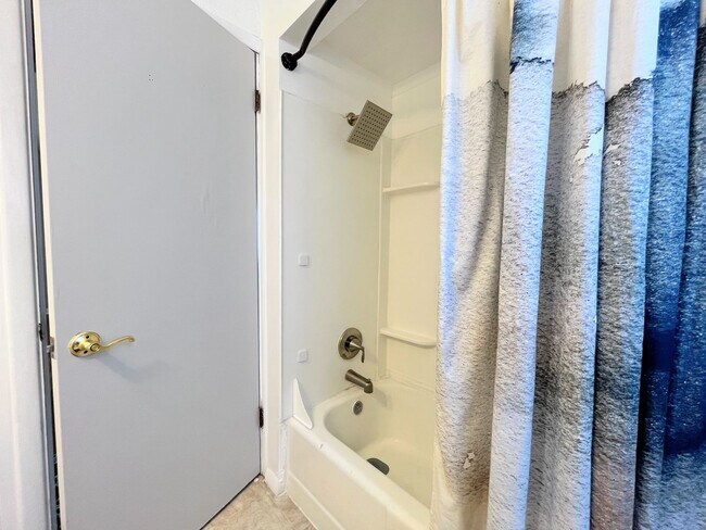 Building Photo - 58 Gilbert Ave