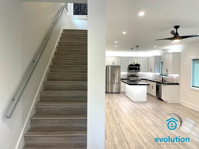 Building Photo - 8673 Golf Dr