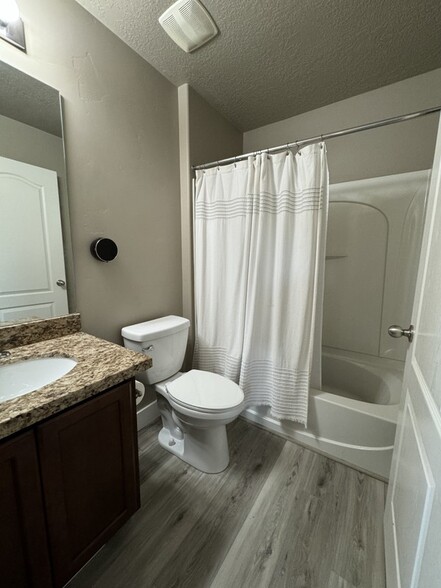 Building Photo - 3709 S Gowan Ln