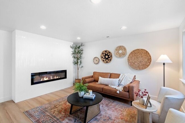 Building Photo - 4916 NE Alberta Ct