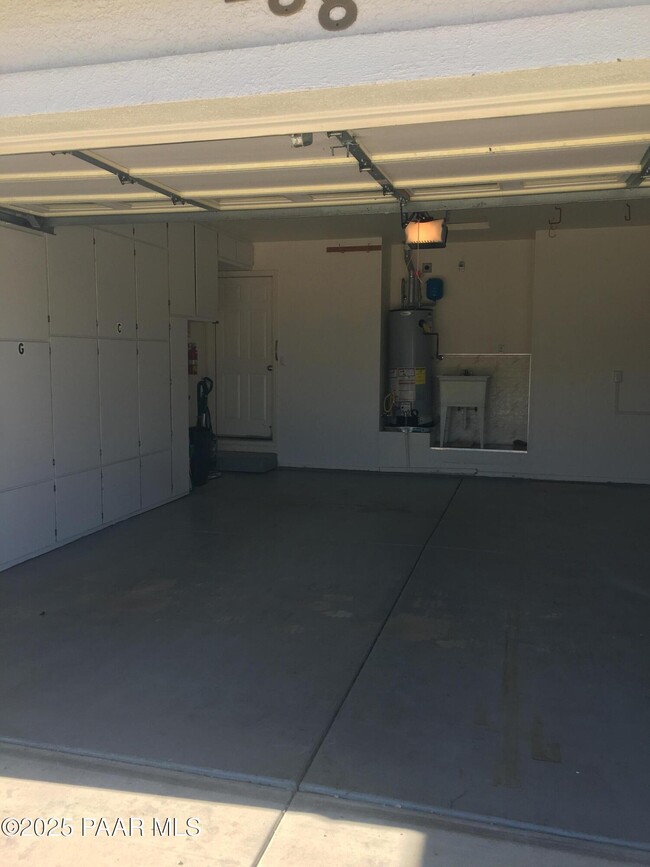 Building Photo - 4288 N Agua Fria Dr