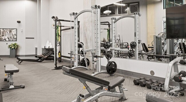 Building Photo - 145 New Bern St