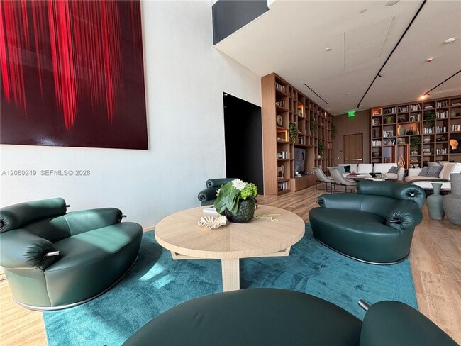 Building Photo - 1400 Biscayne Blvd