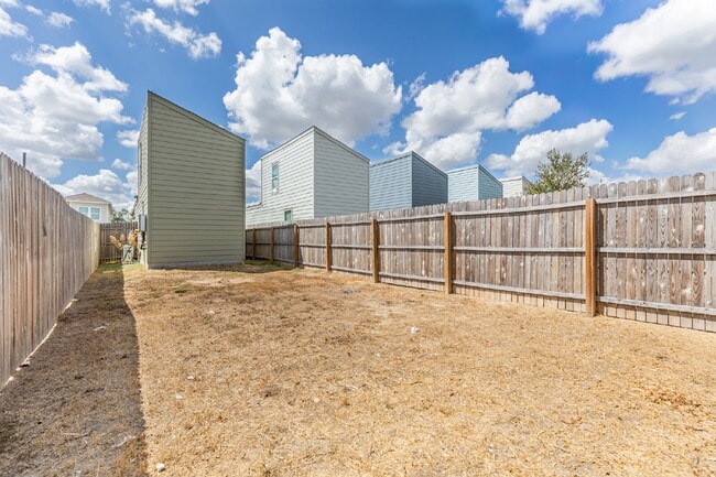 Building Photo - 4271 Thalweg Way