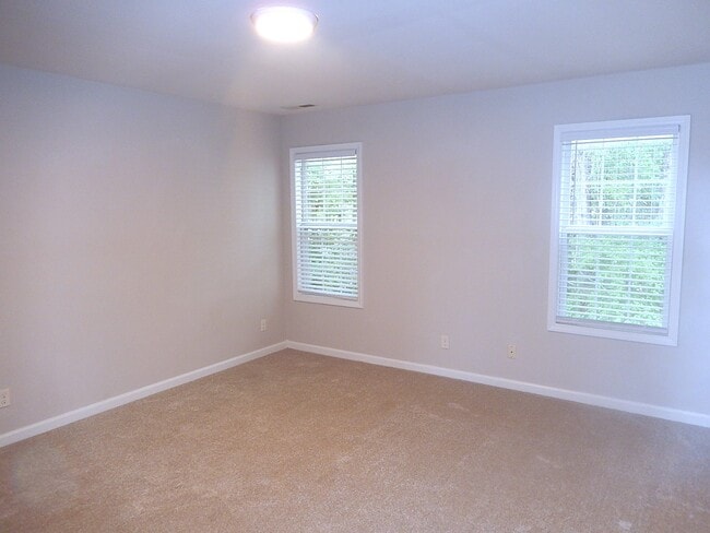 Building Photo - 211 Bridgepath Dr
