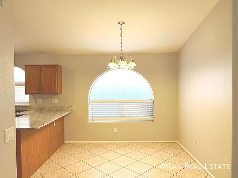 Building Photo - 29805 N Broken Shale Dr