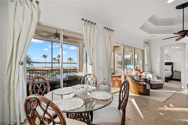 Building Photo - 9064 Siesta Bay Dr