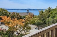 Building Photo - Laurelhurst View Home